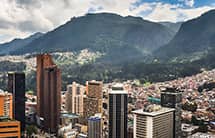 Bogota, Colombia buildings and mountainside at daytime.