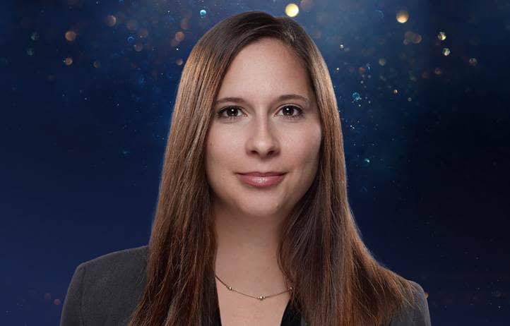 Professional photo of Amy Ciminello-Topalov.